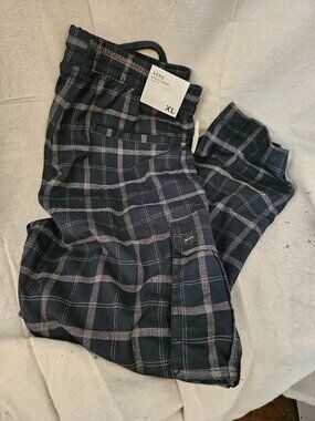 Men's Aeropostale Baggy Stretch Cargo Pants Size XL NEW with tags